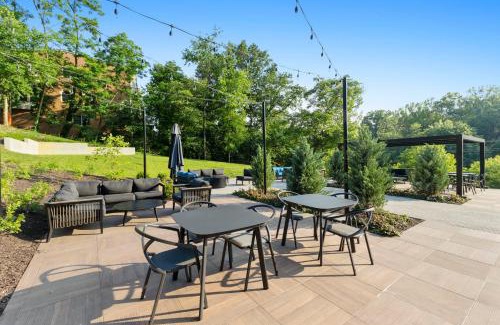 Radnor - Fort Myer Heights Wohnung | Spacious Arlington Escape - Metro & Free Parking