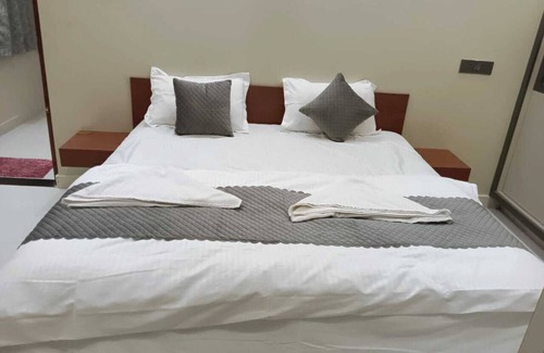 Tirupati Haus | Spacious building in charming Tirupati with AC, WiFi , Hot water and Lift