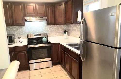 Newton Wohnung | Spacious, but cozy apt - minutes from Hickory