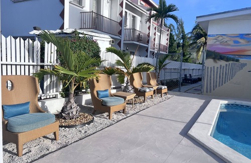 Westward Villas Subdivision Eigentumswohnung | Spacious Cable Beach condo #4 with pool near beach VRBO