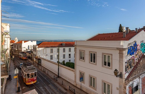 Se Wohnung | Spacious, Central and Sunny Terrace * Alfama | Gonzalo's Guest
