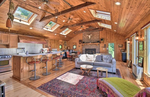 Cape Charles Haus | Spacious Cheriton Home: 8 Mi to Cape Charles!