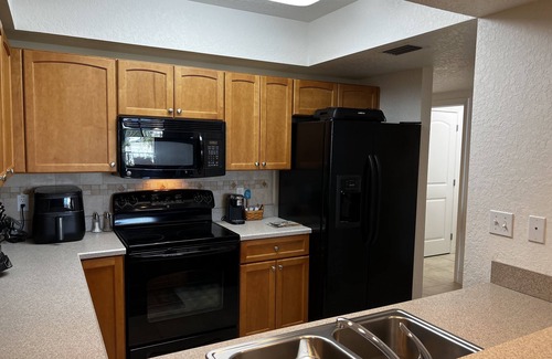 New Smyrna Beach Eigentumswohnung | Spacious condo in desirable Ocean Walk complex with ocean views & large balcony!