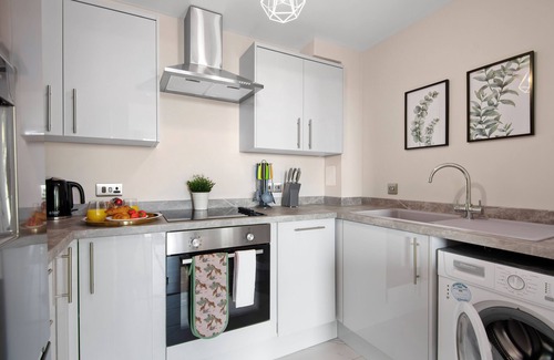 Whittington Wohnung | ✪ Spacious Cosy ✪ Netflix ✪ Parking ✪ Colindale St