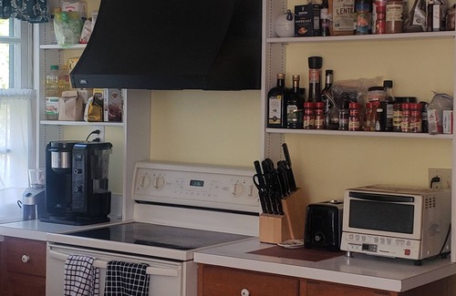 Castine Haus | Spacious Cottage in Castine