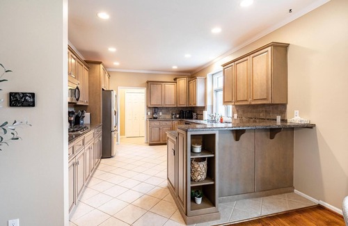 Birmingham Haus | Spacious & Cozy 4BR Birmingham Home