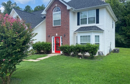 Villa Rica Haus | CLOSE TO ATL AND SIX FLAGS