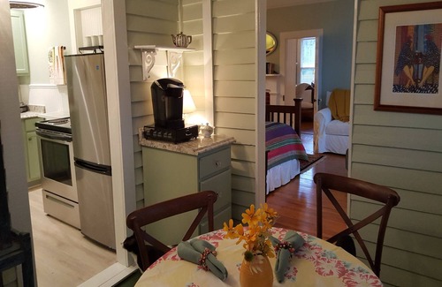 Downtown Little Rock Kabine | Romance, Style & Comfort