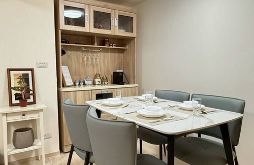 Xinyi Wohnung | Spacious family-friendly 2 BR in Xinyi, 3 Beds, Elevator, AC & Prime Location