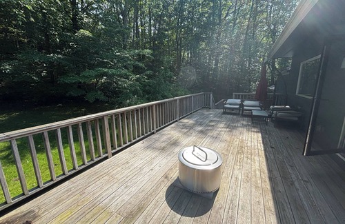 Dix Hills Haus | Spacious family friendly 5-bedroom 4.5-bath house for Ryder Cup