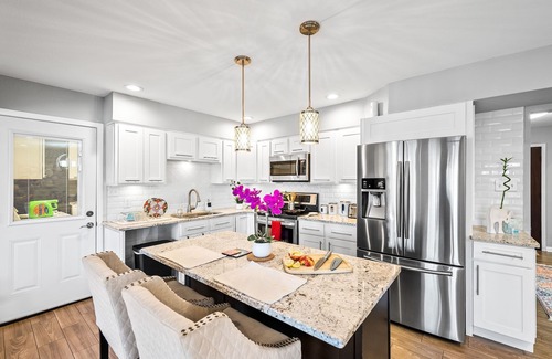 North San Antonio - SAT Haus | Spacious Family Escape near Top City Attractions w/Pool, Gameroom, and More .