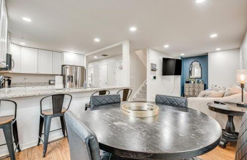 Jefferson Park Haus | Spacious Family Retreat Near Airport home