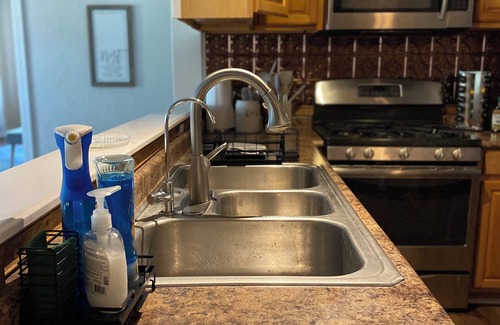 Pocahontas Haus | Spacious Farmhouse in Quiet Private Community 7Bedroom 4.5 Bathrooms