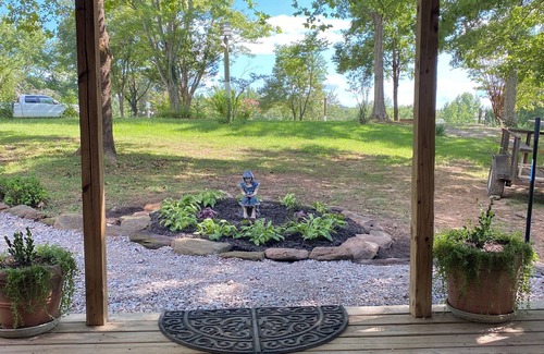 Pocahontas Haus | Spacious Farmhouse in Quiet Private Community 7Bedroom 4.5 Bathrooms