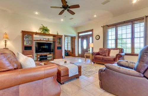 Greenbrier Haus | Spacious Greenbrier Vacation Rental on about 4 Acres!