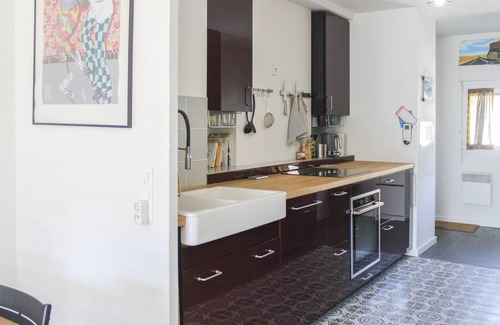 La Courneuve Wohnung | Spacious haven of peace with beautiful decoration