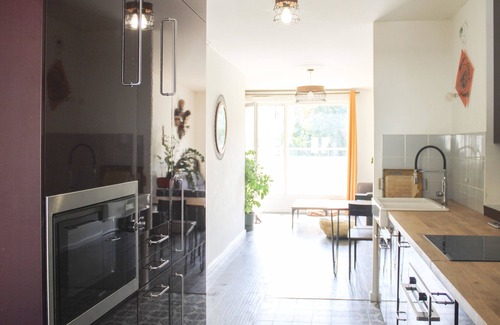 La Courneuve Wohnung | Spacious haven of peace with beautiful decoration
