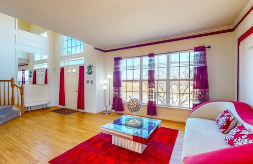 Sykesville Haus | Spacious home w/ enclosed yard & playground