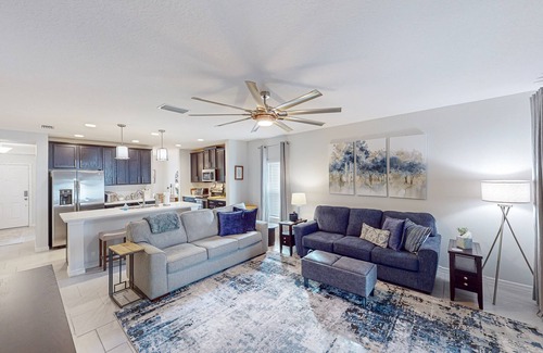 Groveland Haus | Spacious home with private washer/dryer, WiFi, enclosed yard, and gas grill