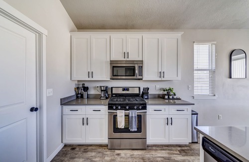 Eagle Mountain Haus | Spacious house near two Golf Courses!