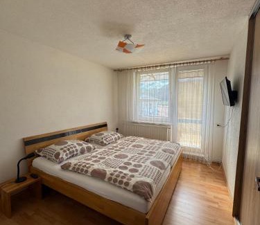 Oravsky Podzamok Haus | Spacious house with view