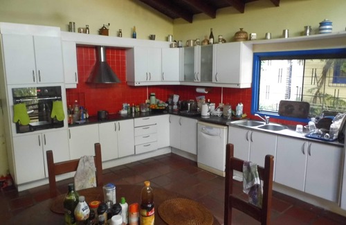 Asuncion Hütte | Geräumiges Zimmer mit Bad Bo. Herrera, Asuncion