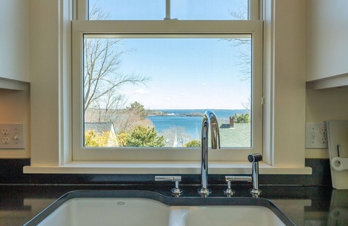 Camden Haus | Spacious In-town Camden with Beautiful Water Views, Close to Laite Beach