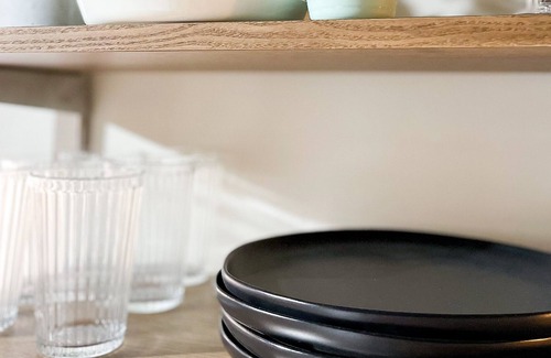 St. Robert Haus | Spacious industrial basement mins to post.