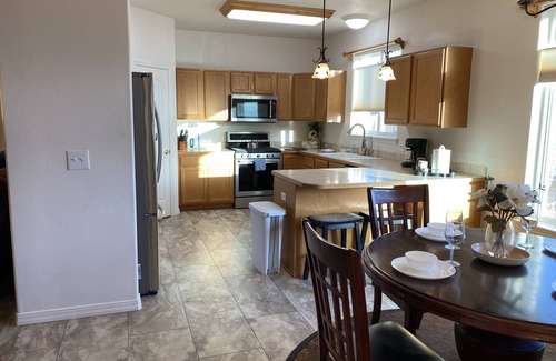 Twin Falls Haus | Spacious/King bed/bbq/Quality furnishings/Lg suite