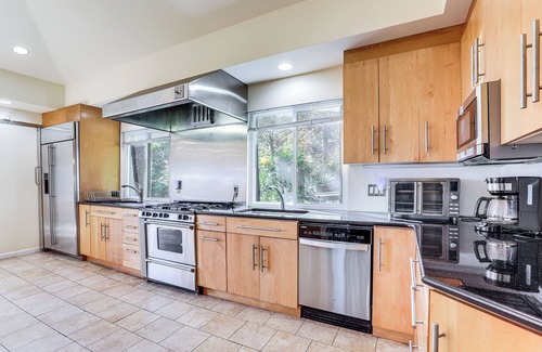 Gulph Mills Haus | Spacious King of Prussia Home w/ 2 Game Rooms