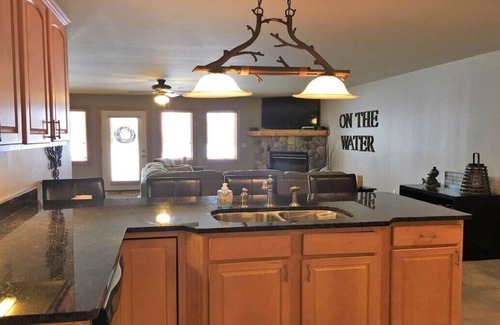 Arkdale Eigentumswohnung | Geräumige Wohnung in der 1. Etage mit Seeblick im Northern Bay Marina & Golf Resort