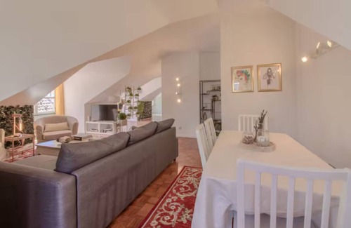 Merces Wohnung | Spacious Loft w/ City view in Principe Real