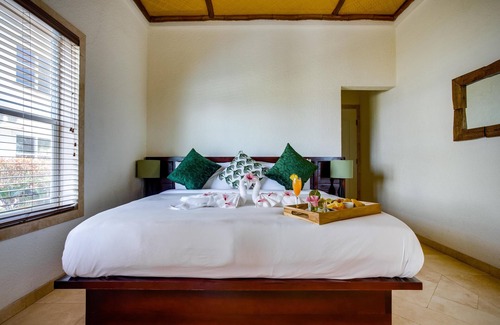 Placencia Resort | Spacious Master Suite w/ Balcony, WiFi, & Beautiful Views