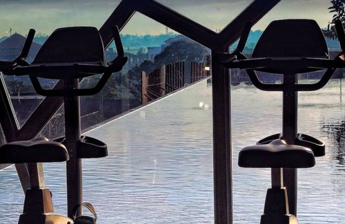 Legian Wohnung | Geräumige moderne Suite mit kostenlosen Minibar-Artikeln (T Sand Suite2)