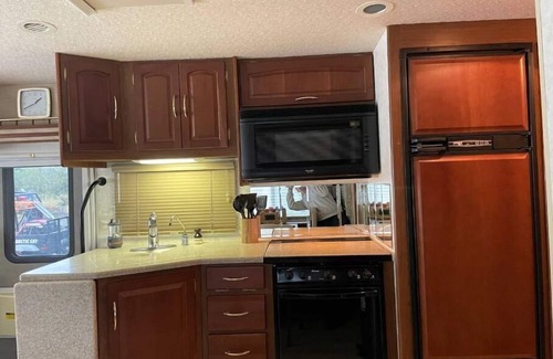 Carey Haus | Spacious Motorhome