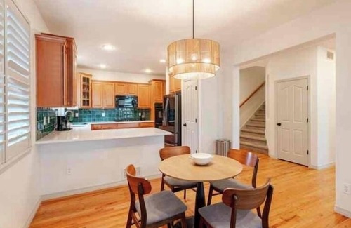 Commerce City Haus | Spacious, Mountain View Home - 15 mins to DIA