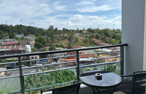 Karon Wohnung | Spacious mountain view studio at Sea & Sky 206