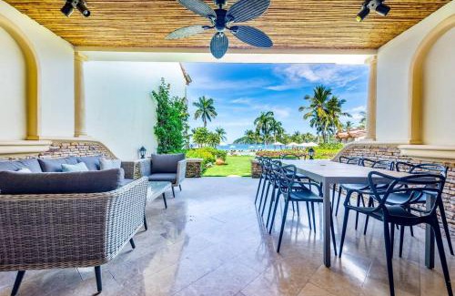 Playa Flamingo Haus | Spacious Open-Concept Condo with Stylish Design, Direct Beach Access & Resort-Style Amenities
