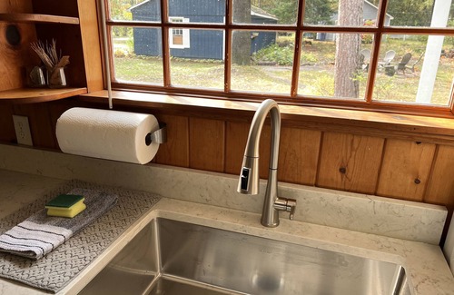 Traverse City Hütte | Spacious ranch-take the bike trail to town and skip traffic! Close to everything