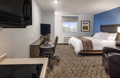 Marion Hotel | Spacious Room Perfect for Comfort Stays w/Modern Kitchen + Relaxing Ambiance