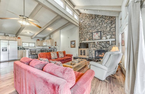 Ruidoso Haus | Spacious Ruidoso Retreat: Game Room & Pool Access!