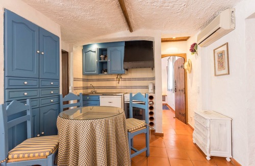 Areias de Sao Joao Villa | Geräumige Villa "Morena" mit WLAN, Garten, Terrasse, Balkon & Pool