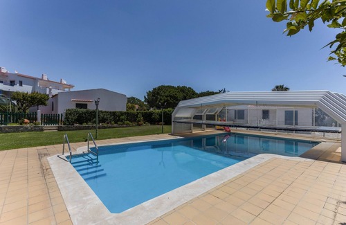 Areias de Sao Joao Villa | Geräumige Villa "Morena" mit WLAN, Garten, Terrasse, Balkon & Pool