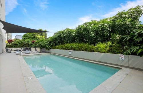 Toowong Wohnung | Spaciously Bright 1-Bed Apartment