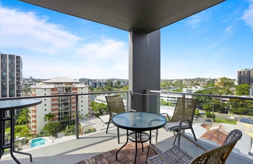 Toowong Wohnung | Spaciously Bright 1-Bed Apartment