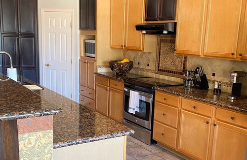 Arabian Crest Haus | Spanish-themed Scottsdale gem w /Lagoon pool and Arcade games!