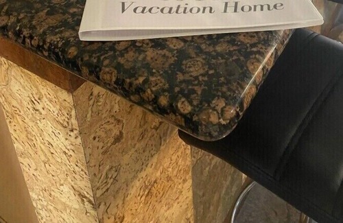 Arabian Crest Haus | Spanish-themed Scottsdale gem w /Lagoon pool and Arcade games!