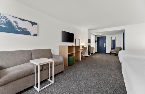 Gulf Hills Hotel | Spark by Hilton Biloxi Ocean Springs