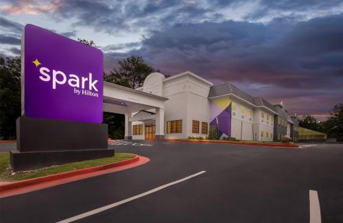 Gwinnett Place Hotel | Spark by Hilton Duluth