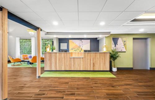 Gwinnett Place Hotel | Spark by Hilton Duluth